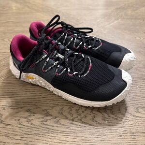 Merrell Trail Glove 7 J067706 Women’s 7.5 Black Pink Vibram  Shoes